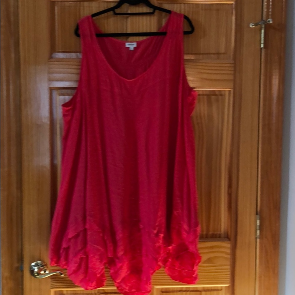 Sleeveless tunic